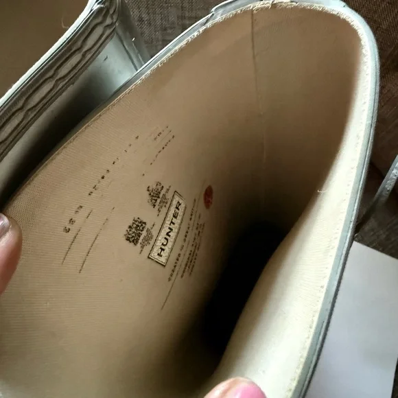 Hunter Unisex Metallic Silver Boots - Picture 7 of 9